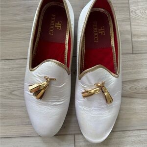 FERUCCI WHITE VELVET WITH GOLD TASSEL LOAFER SIZE 10 PROM WEDDING SHOES